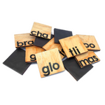 Set of 200 magnetic cards with syllables and abc